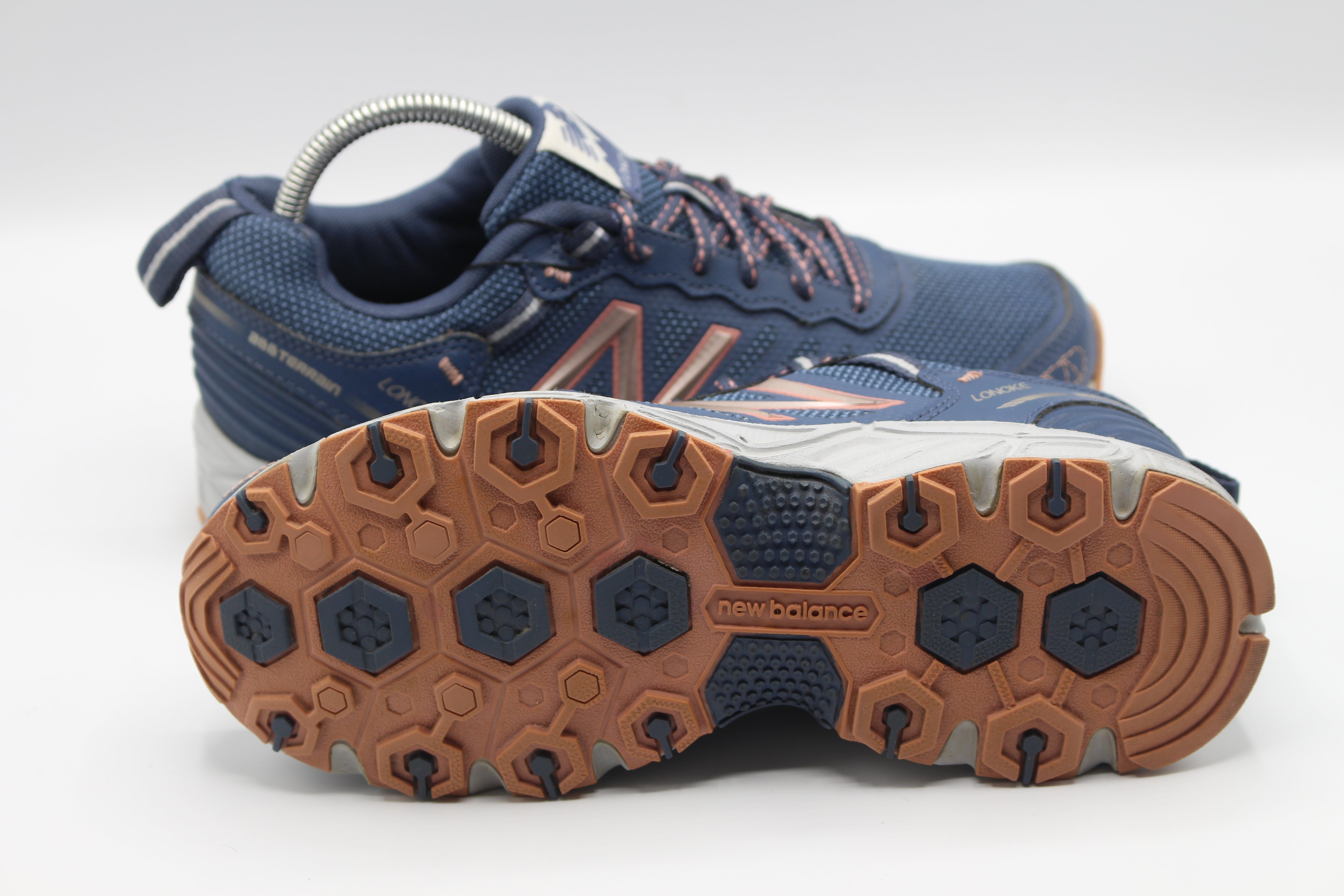 New Balance Men's Lonoke Trail-Running Shoe            EUR SIZE  40