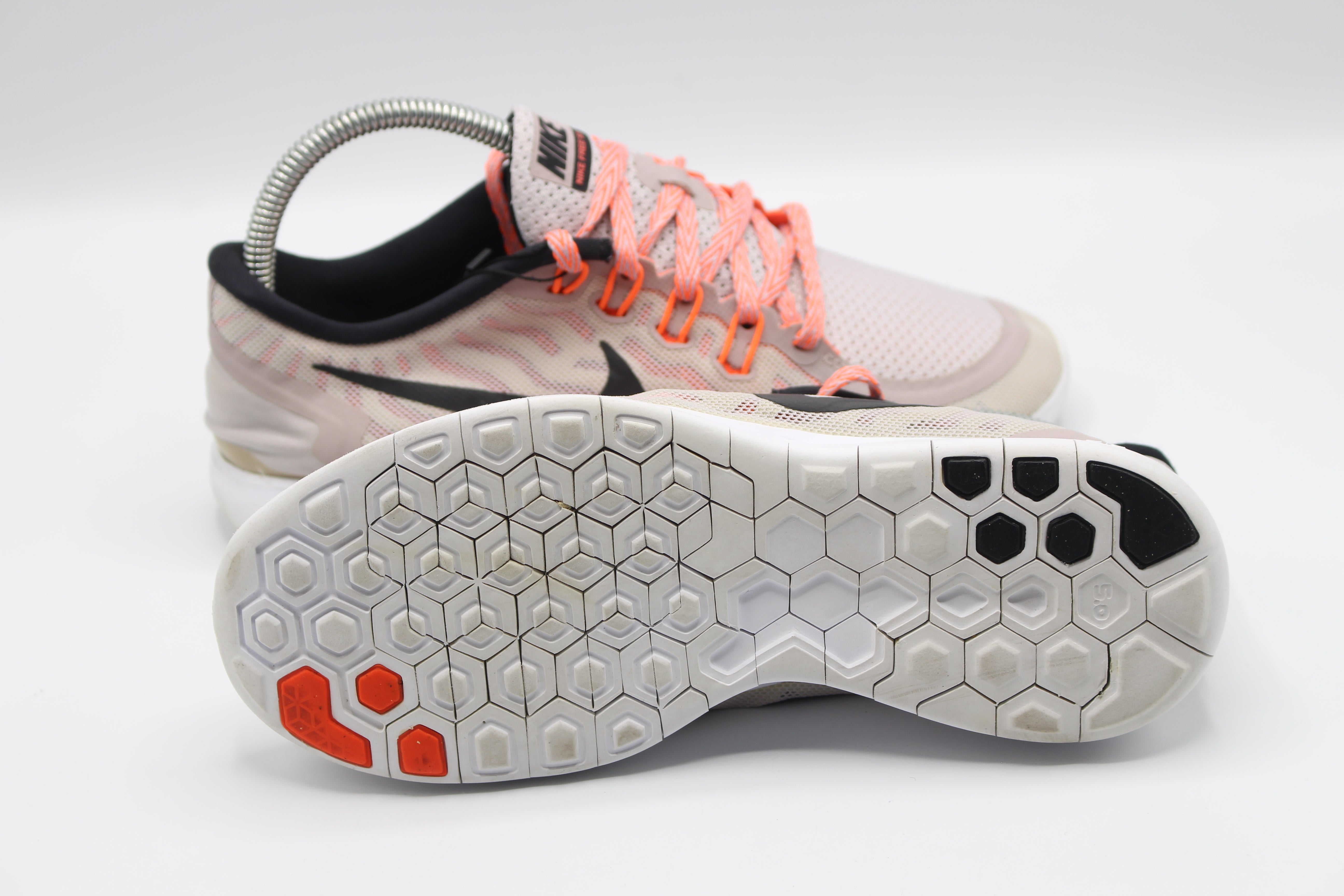 Nike Womens    EUR SIZE 38