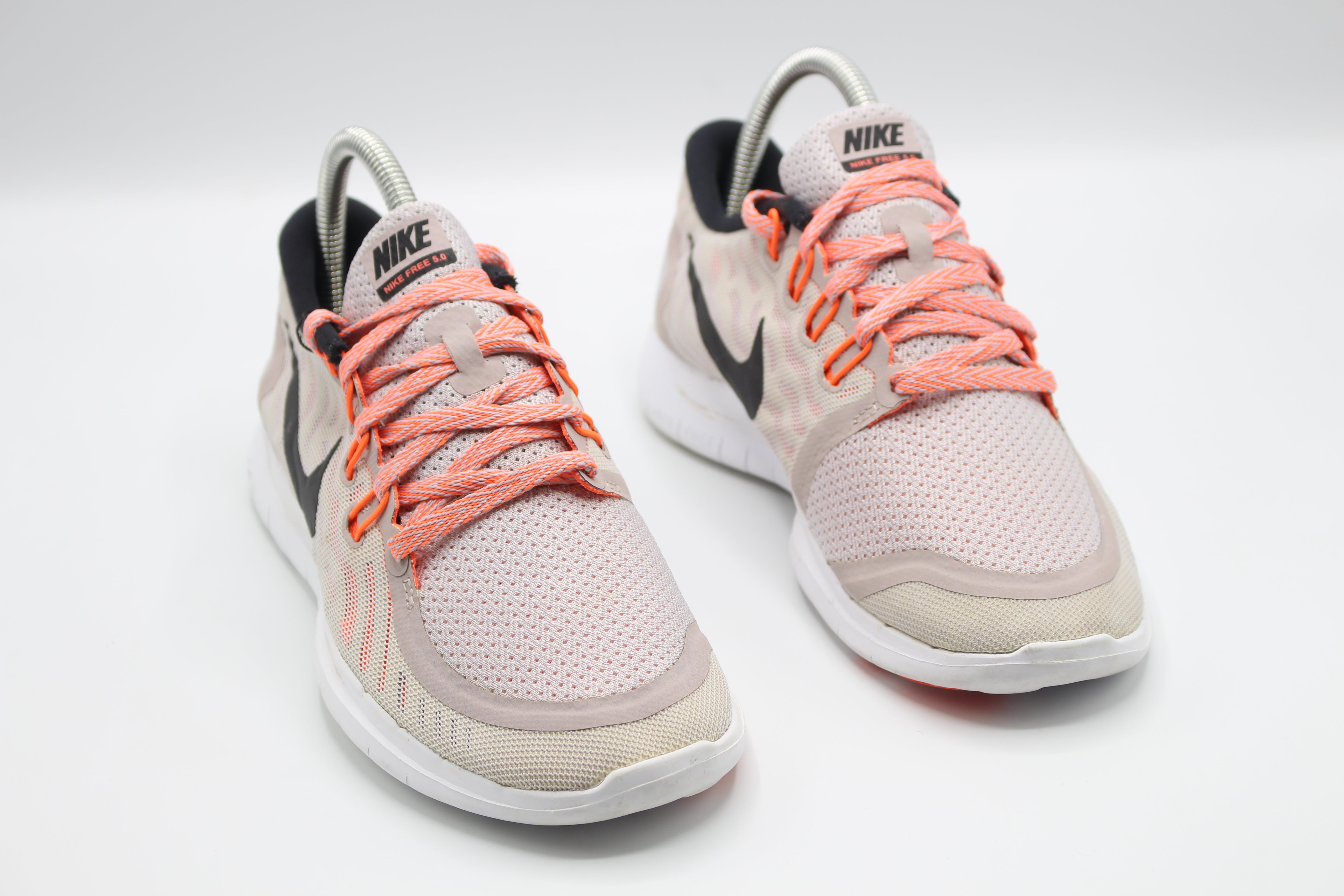Nike Womens    EUR SIZE 38