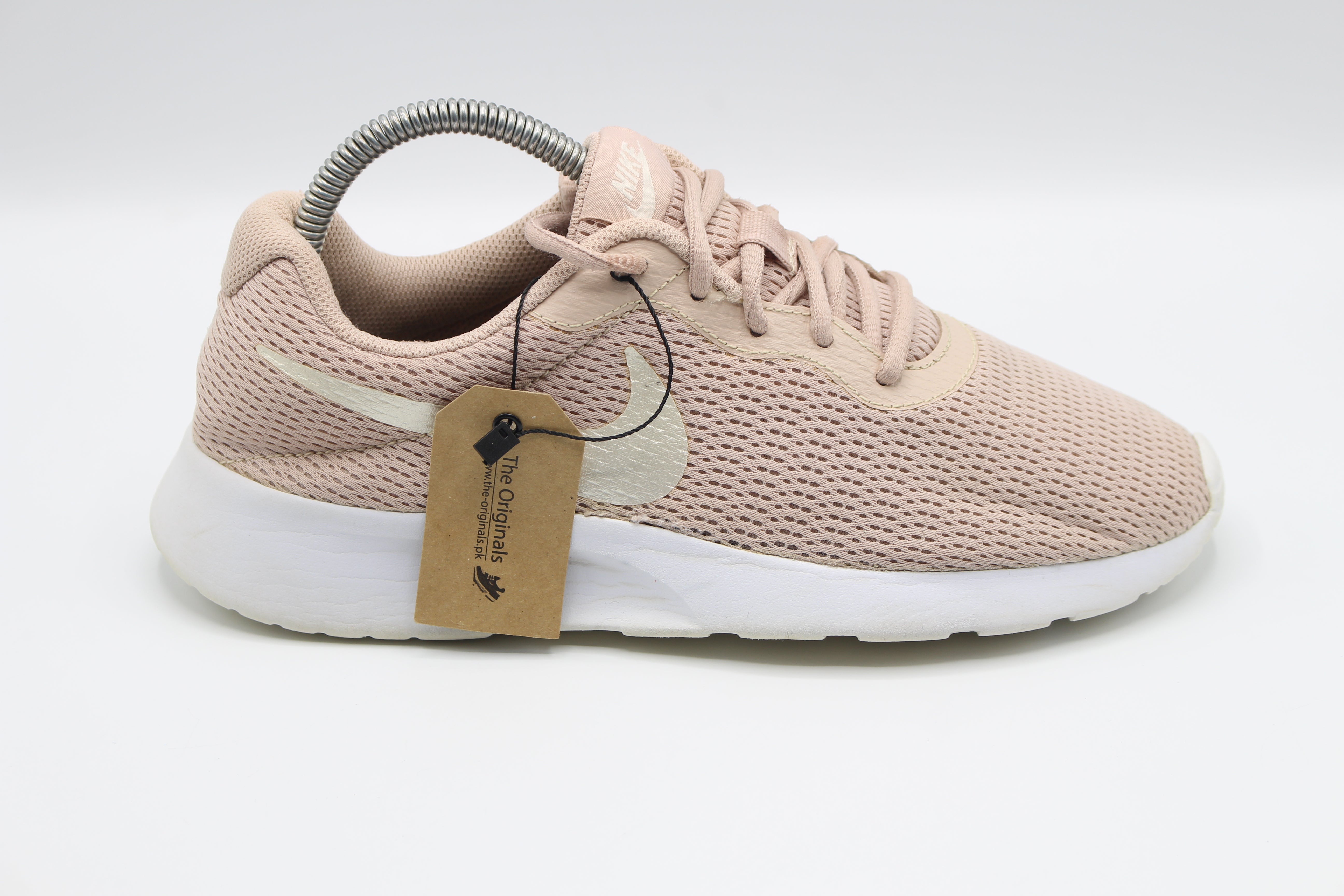 Nike Tanjun Particle Beige                 EUR SIZE  39