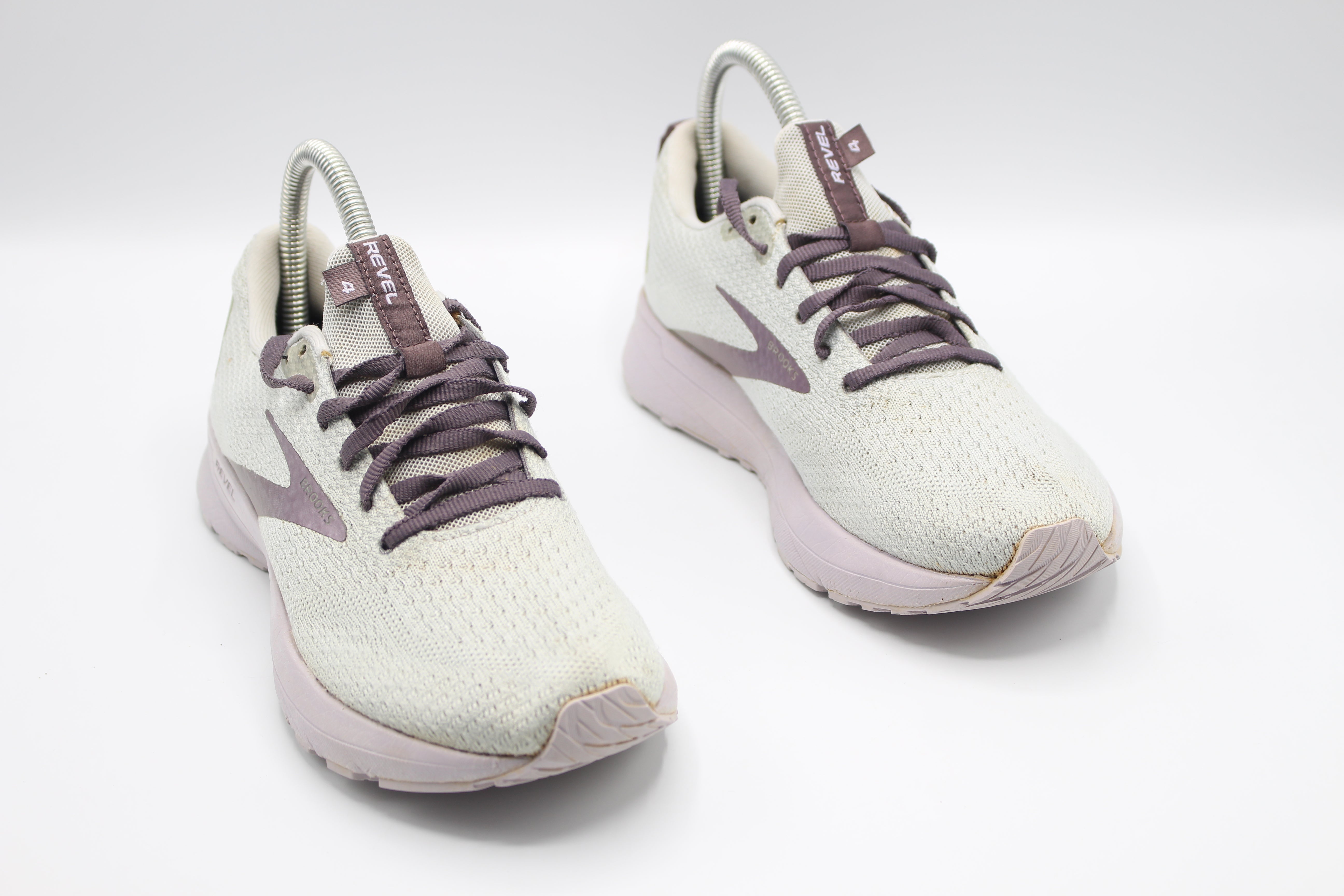 Brooks  Revel 4 Running Shoes           EUR SIZE 37.5