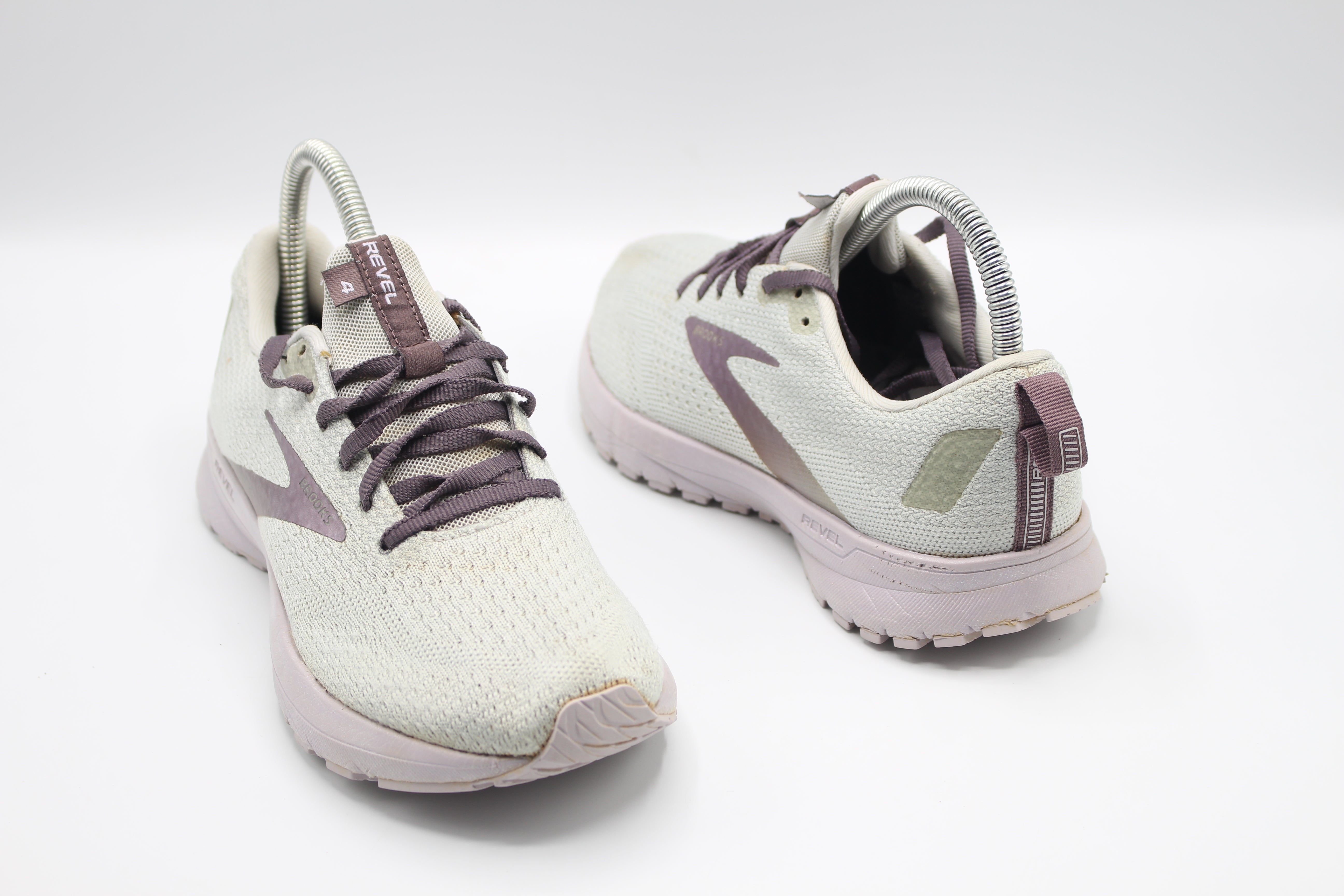 Brooks  Revel 4 Running Shoes           EUR SIZE 37.5