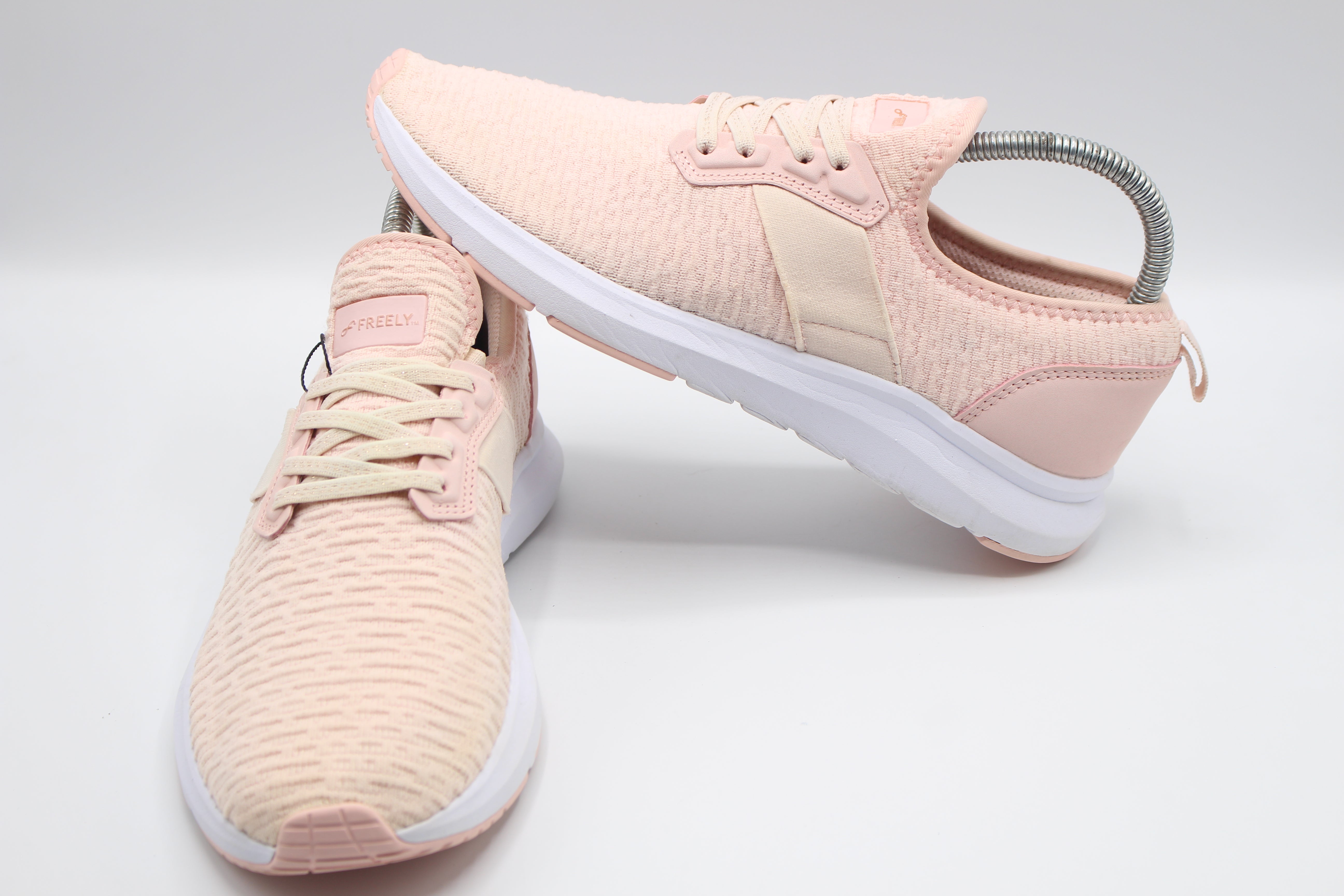 Freely Womens Slip On Sneakers Pink                 EUR SIZE  40