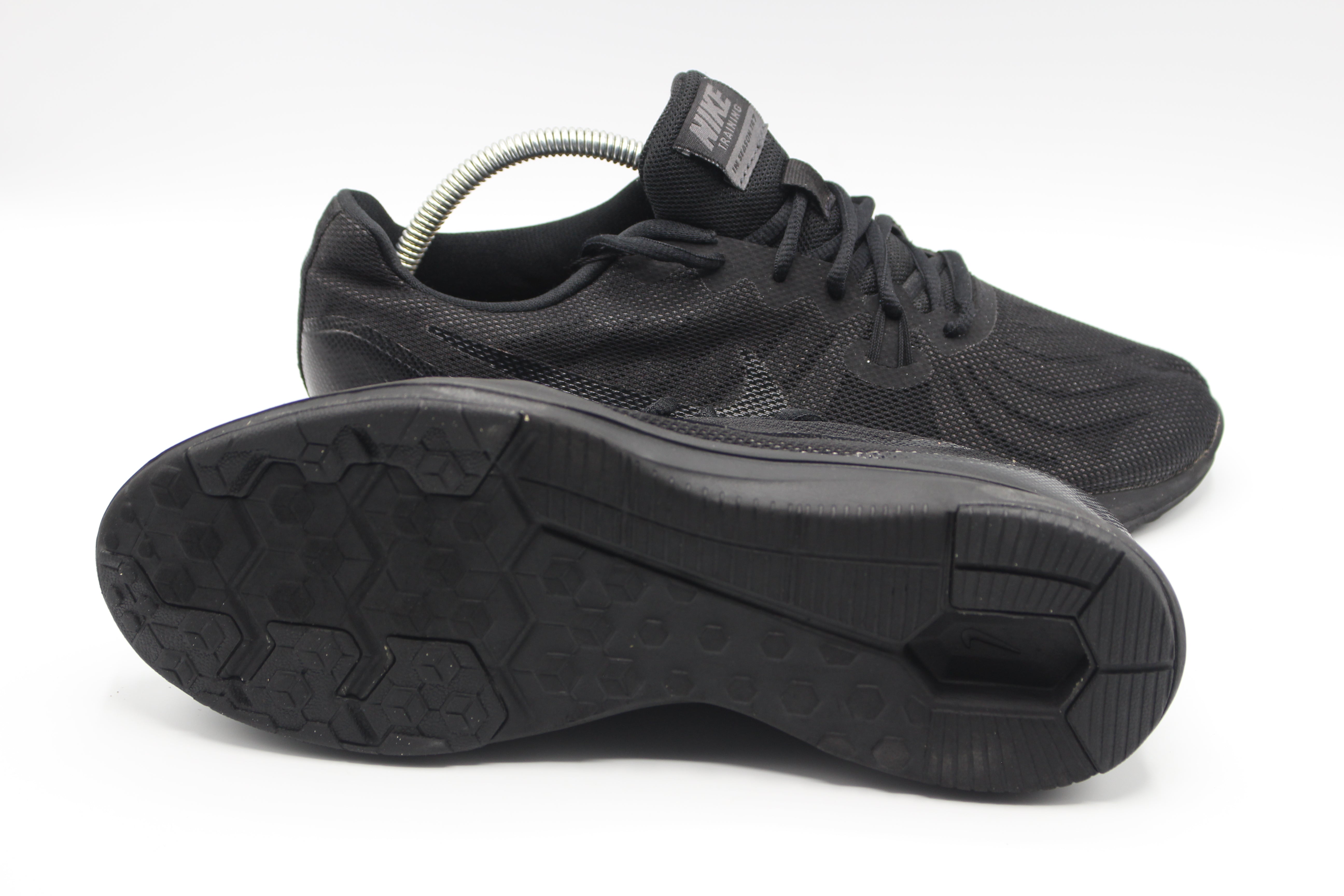 NIKE IN SEASON TR 7          EUR SIZE 41