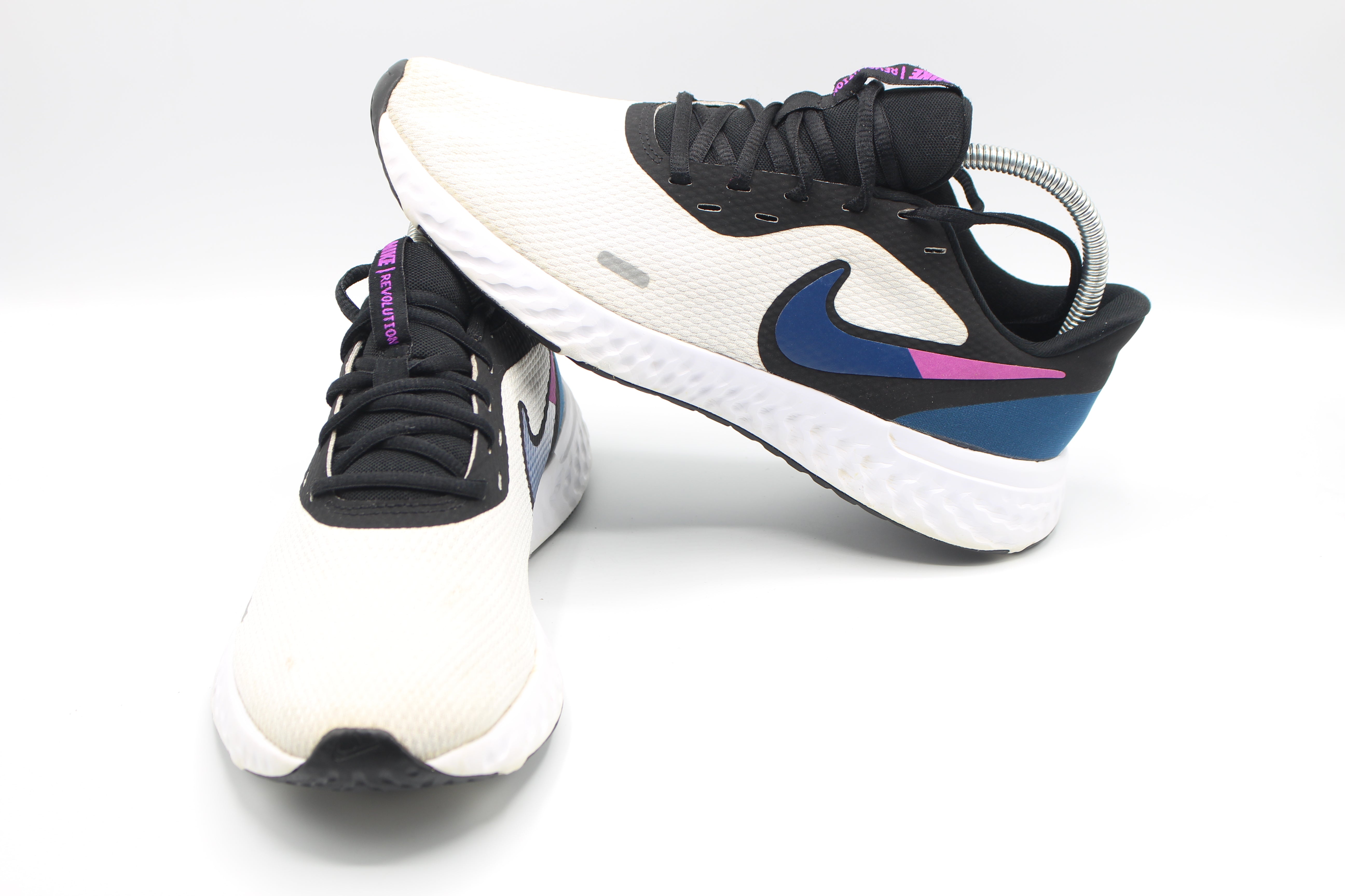 Nike Women's Nike Revolution 5 Women's Running Shoe             EUR SIZE 40.5
