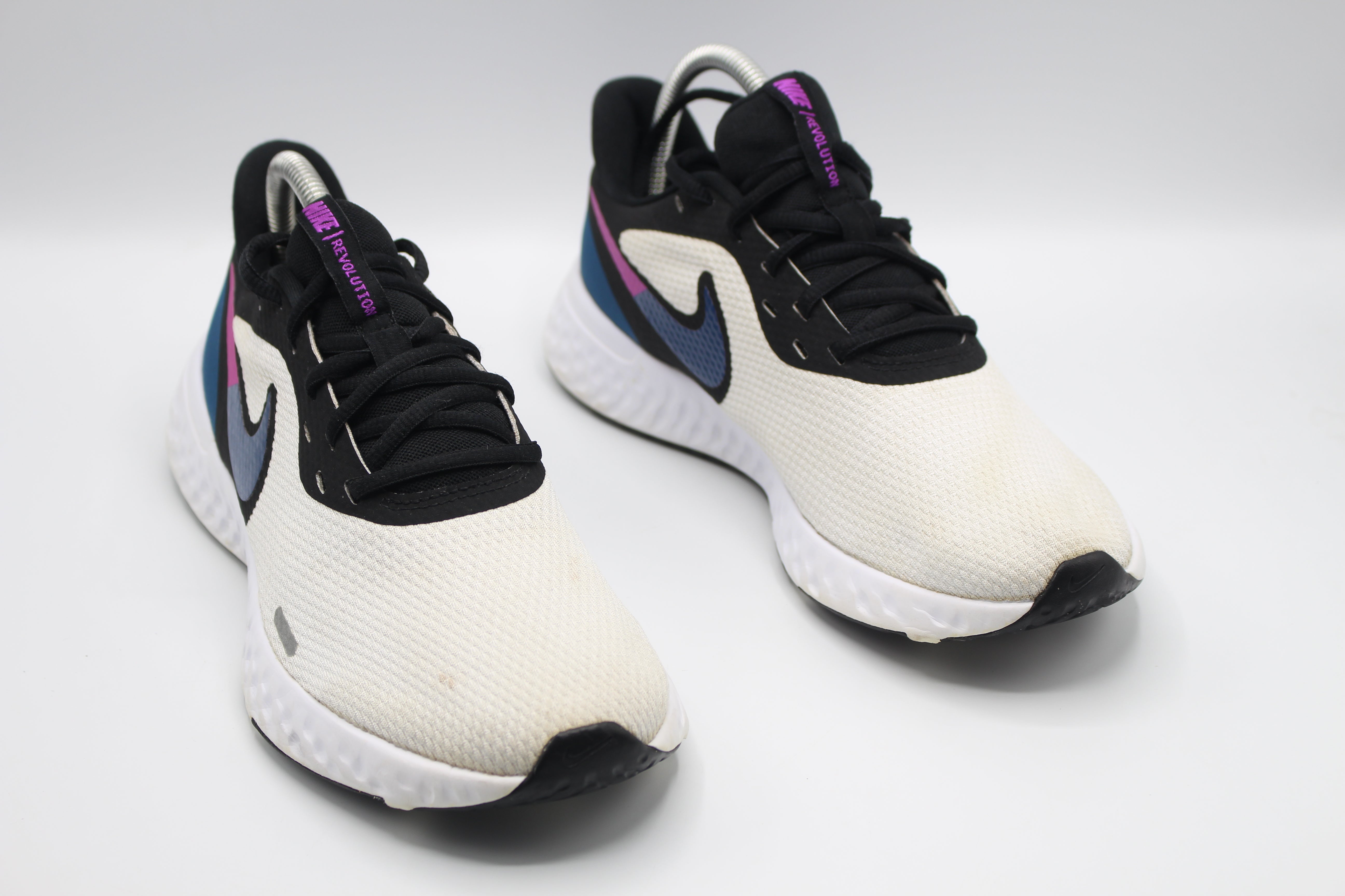 Nike Women's Nike Revolution 5 Women's Running Shoe             EUR SIZE 40.5
