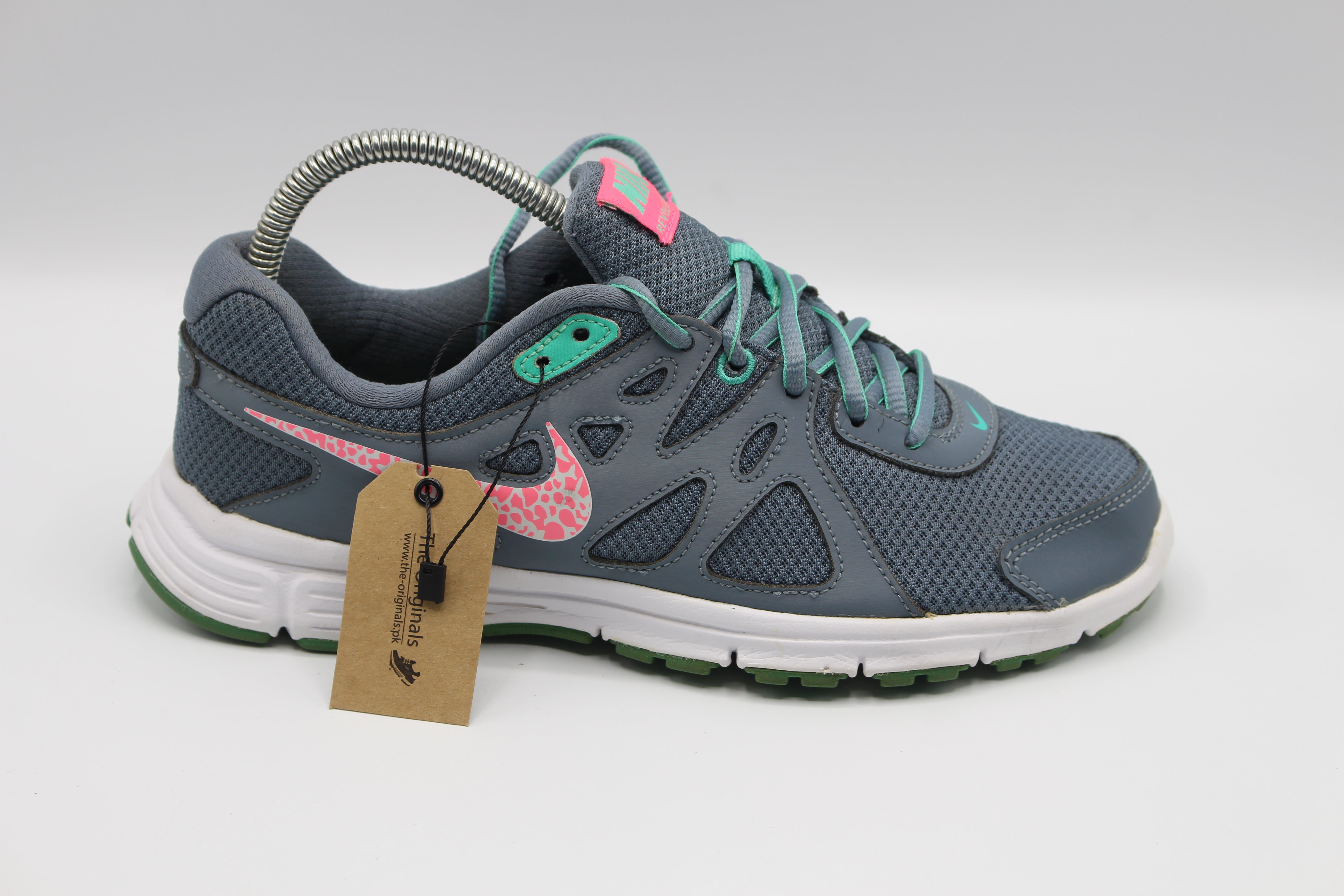 Nike 554900-409 Revolution 2 Athletic Women’s Shoes          EUR SIZE 39