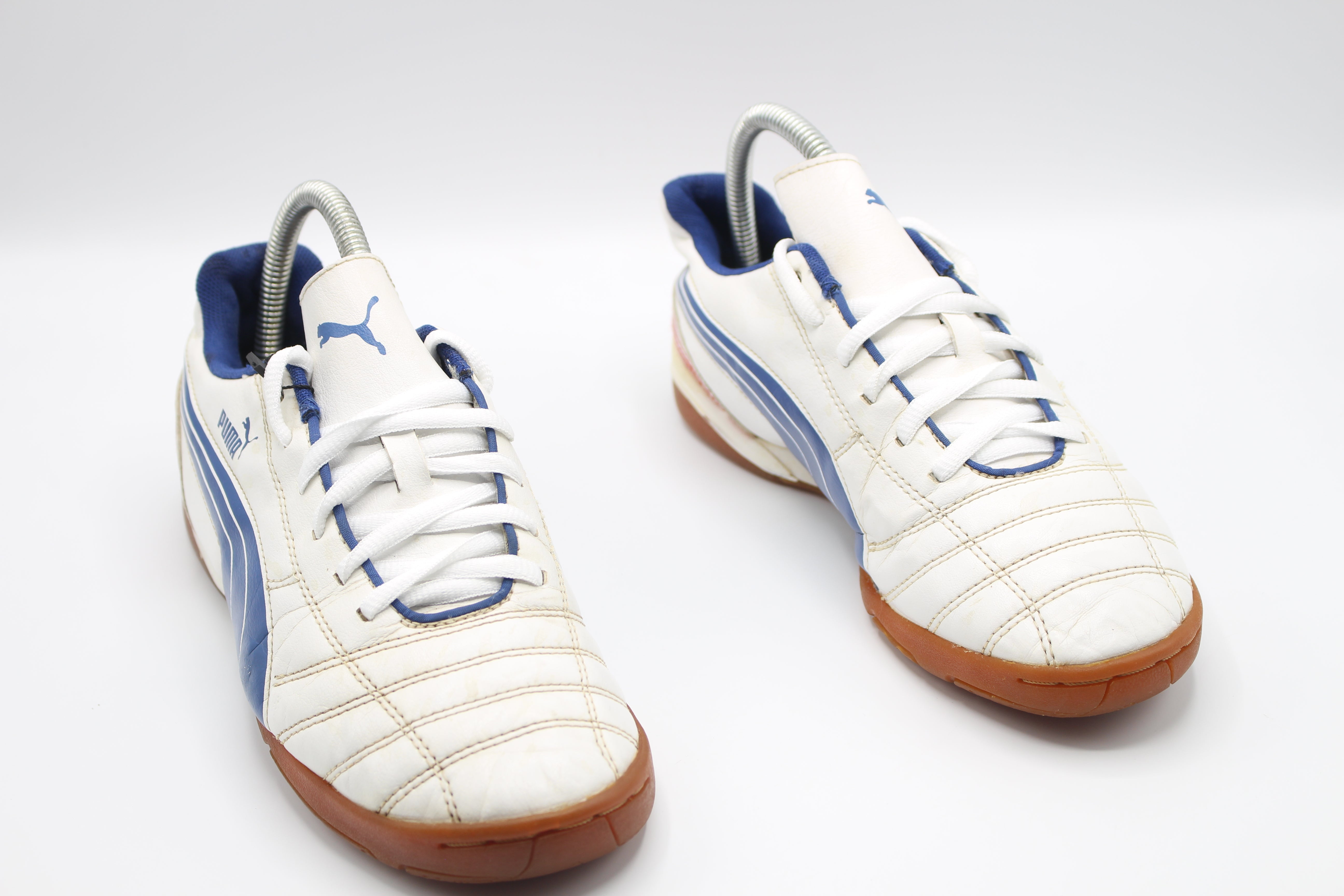 PUMA V6 11 IT JUNIOR                   EUR SIZE 39