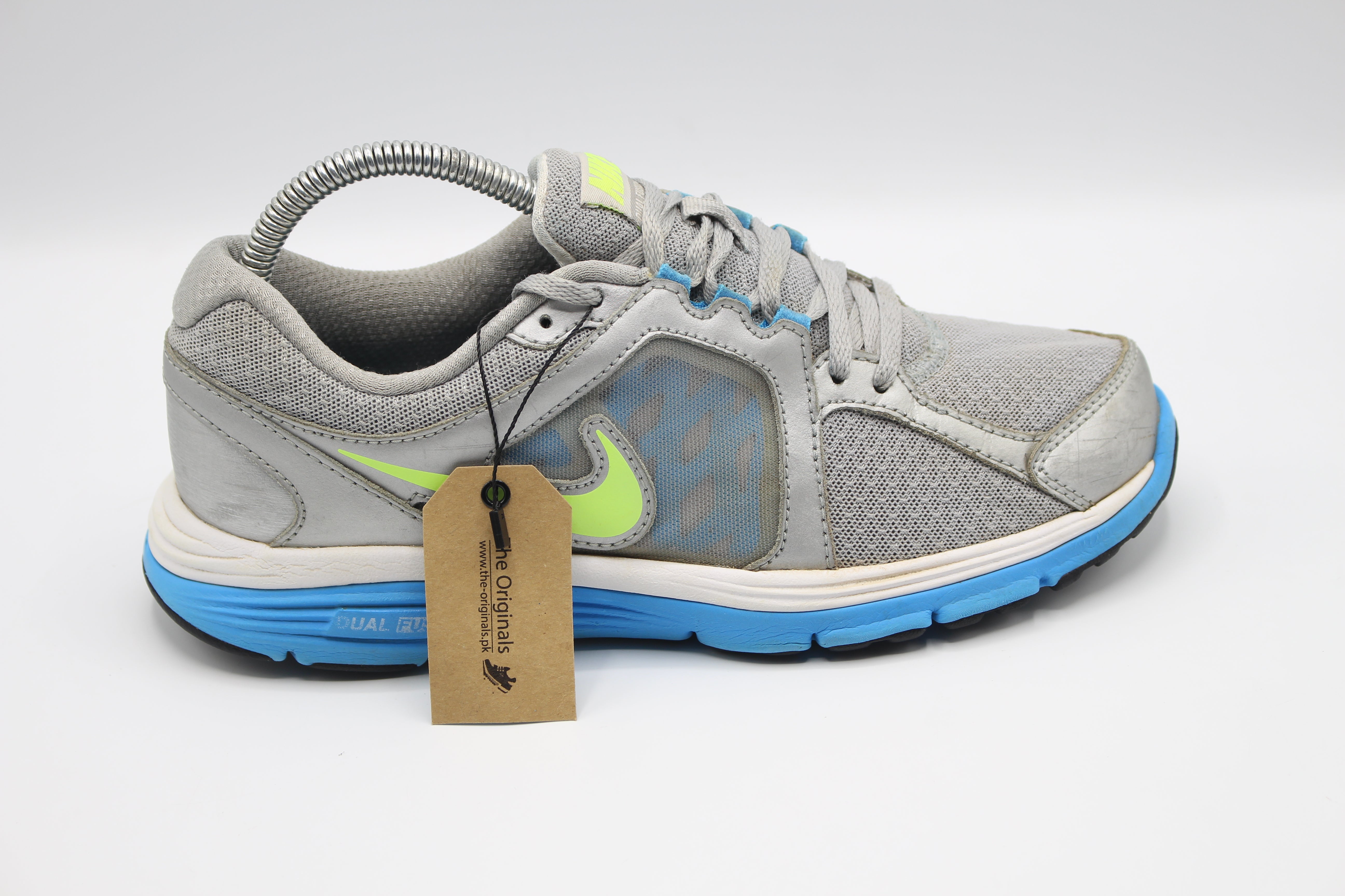 New Womens 6 NIKE Dual Fusion Run Gray Blue Running Shoes          EUR SIZE 39